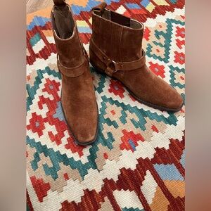 Madewell western moto boots in suede. NWT. Size US 9.5